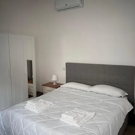 Гостевой дом Vergani Apartament Милан