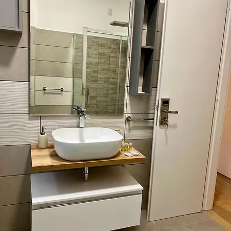 Vergani Apartament Гостевой дом