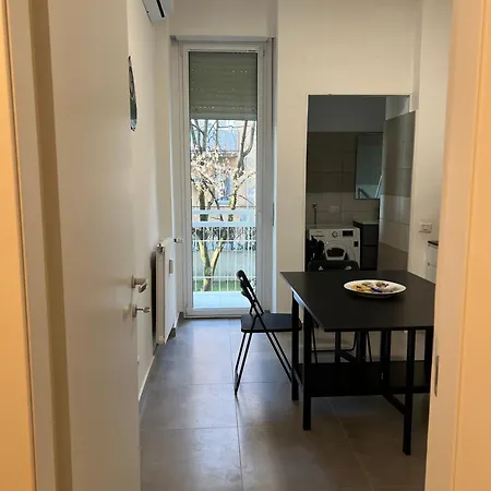 Vergani Apartament * Милан